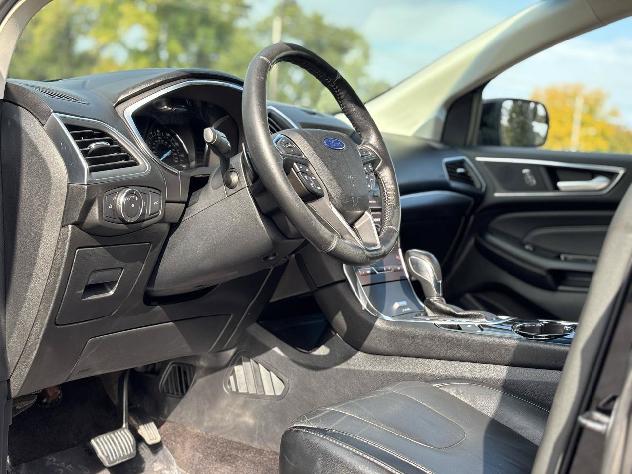Used 2016 Ford Edge Titanium AWD/4WD image 17
