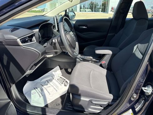 Used 2020 Toyota Corolla LE FWD image 7
