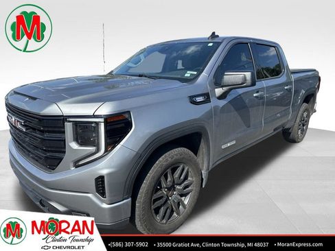 Used 2023 GMC Sierra 1500 Elevation w/ X31 Off-Road Package AWD/4WD image 1