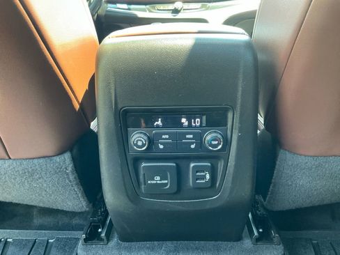 Used 2019 Buick Enclave Avenir w/ Avenir Technology Package AWD/4WD image 20