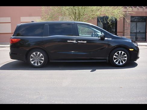 Used 2021 Honda Odyssey EX-L image 1