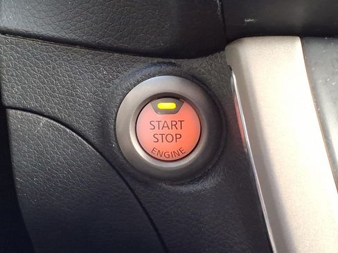 Used 2015 Nissan Sentra SV FWD image 15