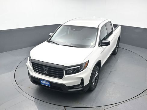 Certified 2023 Honda Ridgeline Sport image 39