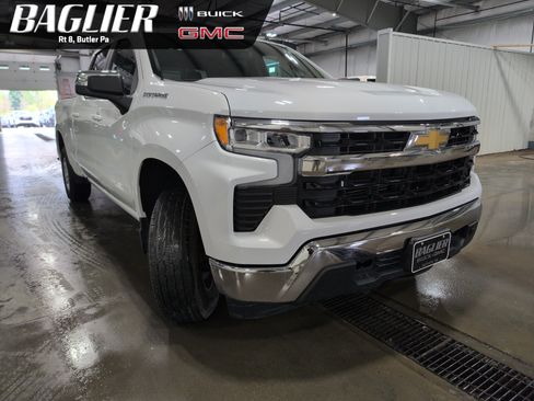 Used 2023 Chevrolet Silverado 1500 LT w/ Protection Package AWD/4WD image 1