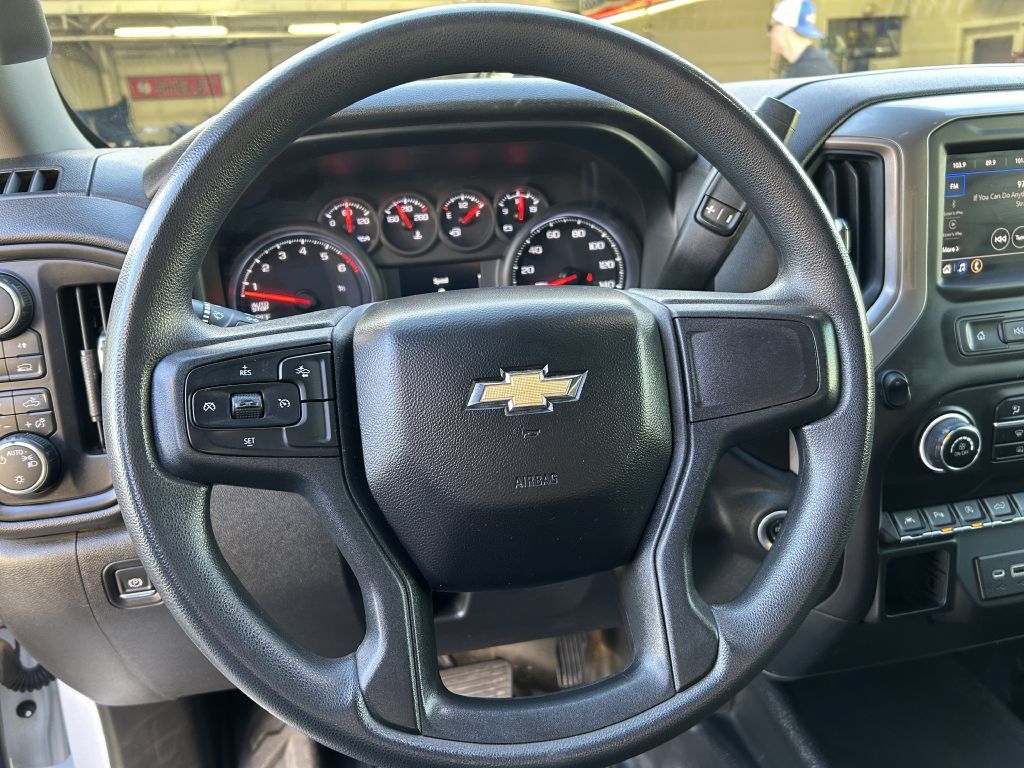 Used 2022 Chevrolet Silverado 1500 W/T w/ WT Safety Package AWD/4WD image 10