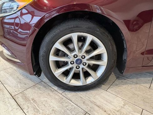 Used 2017 Ford Fusion SE image 36