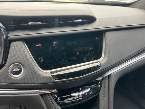 Used 2021 Cadillac XT5 Premium Luxury w/ LPO, Floor Liner Package FWD image 8