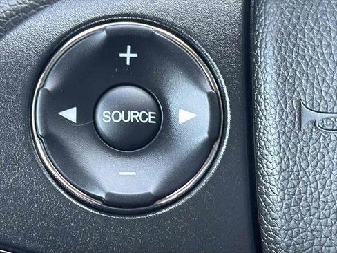 Used 2022 Honda HR-V LX image 18