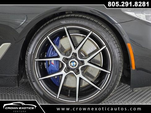 Used 2019 BMW M550i xDrive image 9