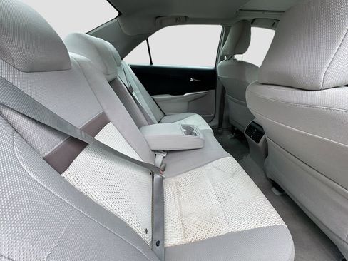 Used 2014 Toyota Camry XLE image 26