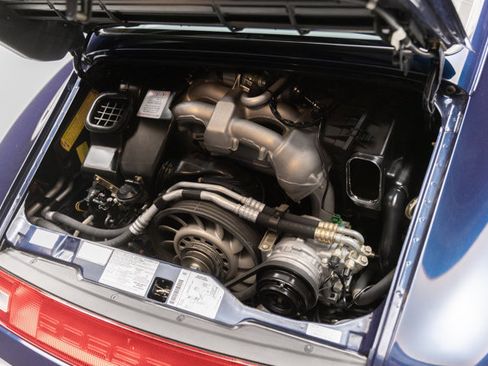 Used 1997 Porsche 911 Carrera RWD image 38