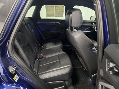 Used 2024 Audi Q3 2.0T Premium Plus image 23