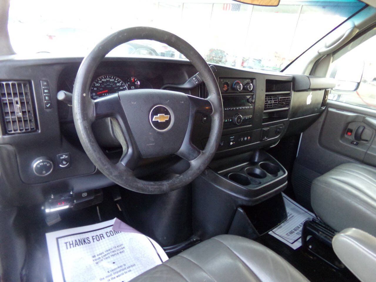 Used 2015 Chevrolet Express 2500 RWD image 42