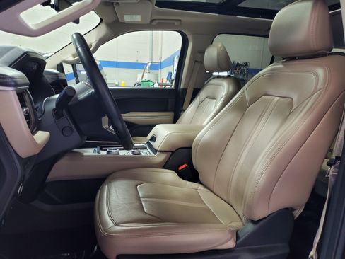 Used 2024 Ford Expedition Max Limited AWD/4WD image 22