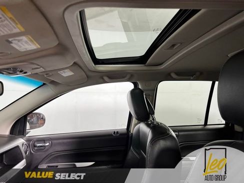 Used 2016 Jeep Compass High Altitude image 10