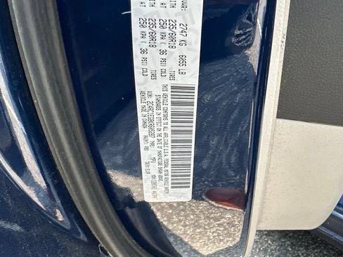 Used 2019 Chrysler Pacifica Touring-L Plus FWD image 11