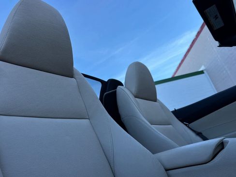 Used 2015 BMW Z4 sDrive35is image 16