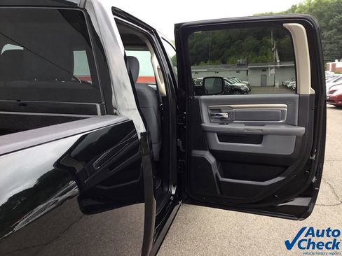 Used 2018 RAM 2500 Big Horn image 41