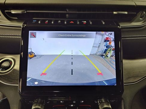 Used 2022 Jeep Grand Cherokee Overland AWD/4WD image 19