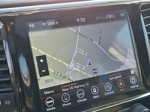 Used 2019 Jeep Grand Cherokee Laredo image 19