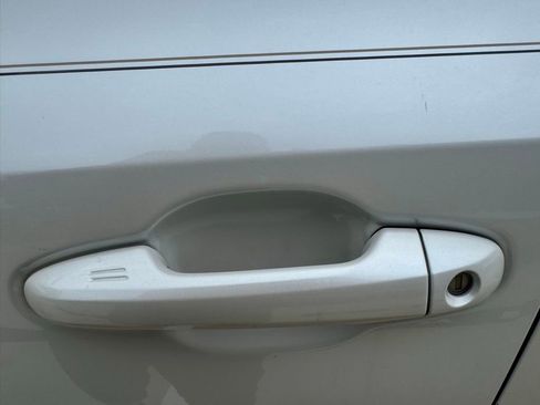 Used 2015 Toyota Highlander Limited w/ Driver Technology Package image 25