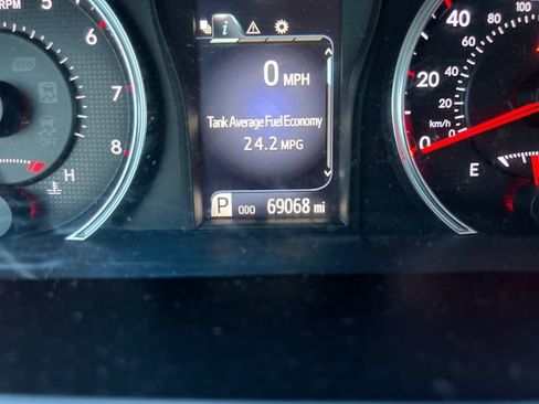 Used 2017 Toyota Camry SE FWD image 21