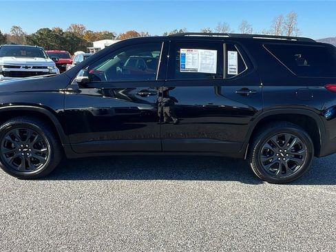 Used 2021 Chevrolet Traverse RS w/ LPO, Floor Liner Package image 8
