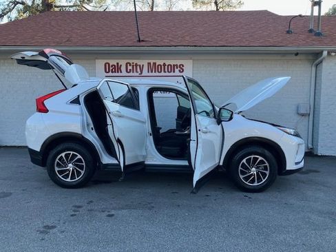 Used 2020 Mitsubishi Eclipse Cross ES image 9