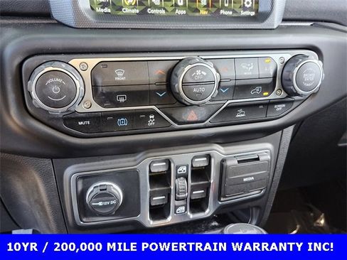 Used 2023 Jeep Wrangler Unlimited Sahara image 20