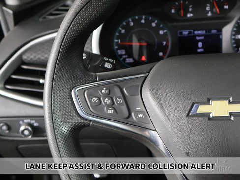 Used 2024 Chevrolet Malibu LT image 3