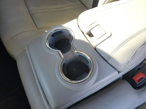 Used 2016 Cadillac SRX Performance w/ Driver Awareness Package image 7