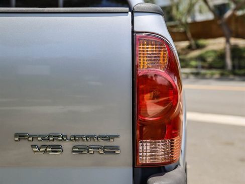 Used 2006 Toyota Tacoma PreRunner RWD image 16