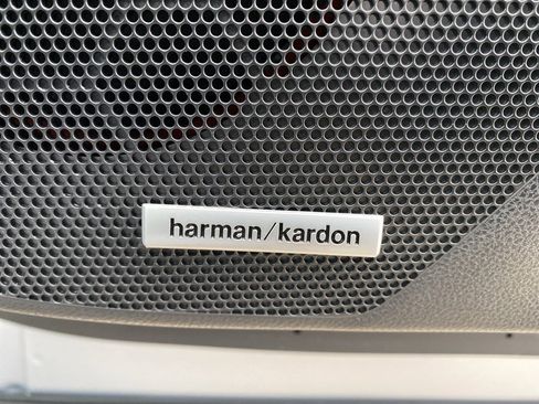 Used 2025 Subaru Forester Limited image 14