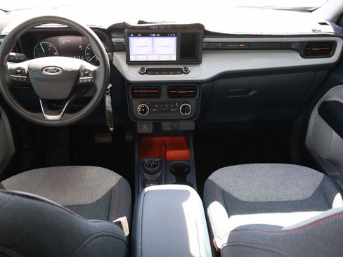 Used 2024 Ford Maverick XLT FWD image 11