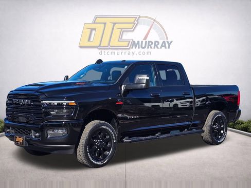 New 2026 RAM 2500 Laramie AWD/4WD image 2