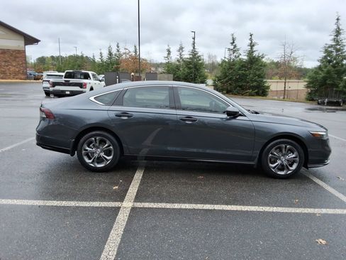 Used 2023 Honda Accord EX-L image 4