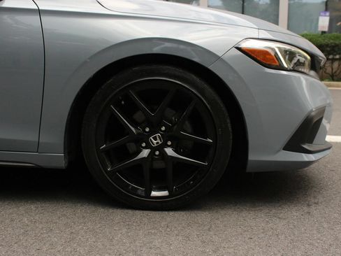 Used 2022 Honda Civic Sport image 4