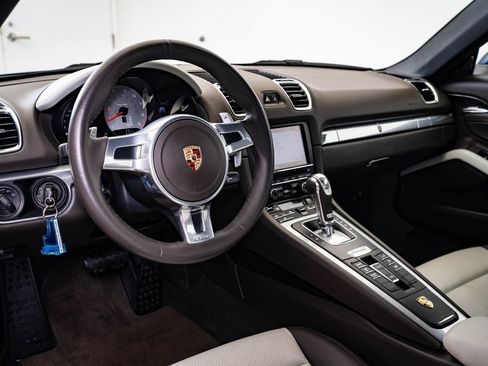 Used 2013 Porsche Boxster S image 5