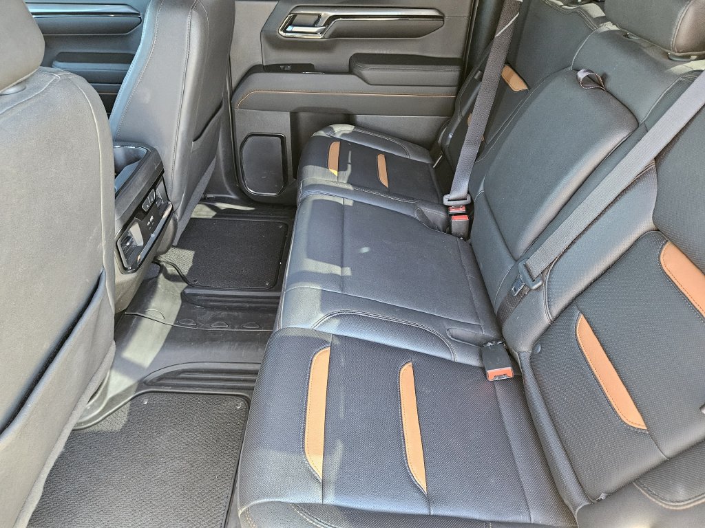 Used 2023 GMC Sierra 1500 AT4 w/ AT4 Premium Package AWD/4WD image 29