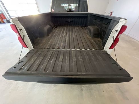 Used 2020 Chevrolet Silverado 1500 RST image 23