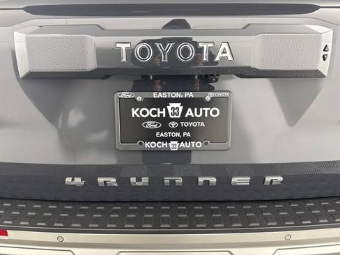 New 2026 Toyota 4Runner Limited AWD/4WD image 18