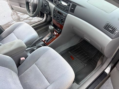 Used 2006 Toyota Corolla FWD image 17