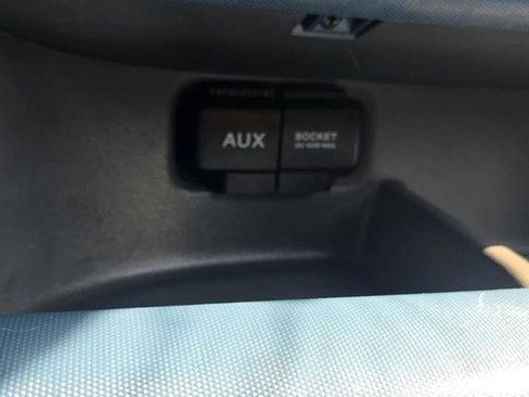 Used 2020 Ford Transit Connect XL FWD image 3