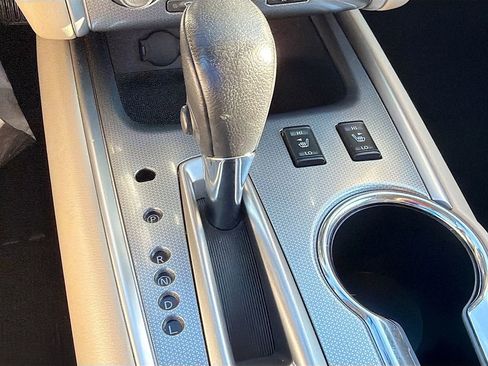 Used 2020 Nissan Pathfinder SL w/ Cargo Package image 18