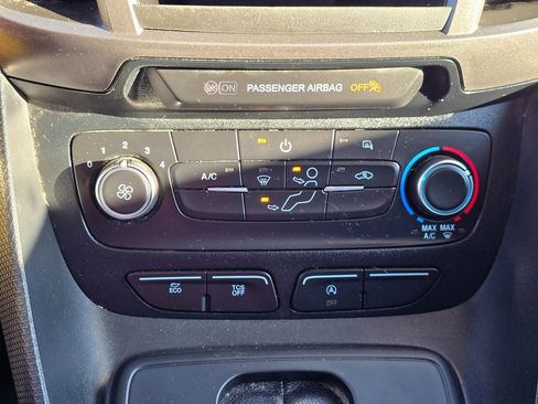 Used 2022 Ford Transit Connect XL image 19