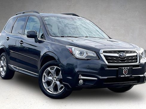 Used 2018 Subaru Forester 2.5i Touring w/ Popular Package #3B AWD/4WD image 2