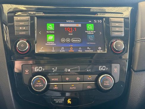 Used 2019 Nissan Rogue SL w/ Premium Package AWD/4WD image 13