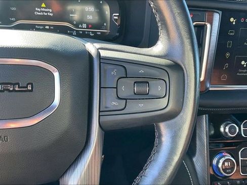 Used 2023 GMC Yukon Denali Ultimate image 23