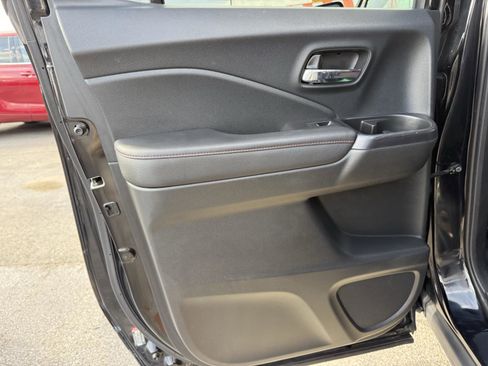 Used 2022 Honda Ridgeline Black Edition image 17