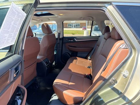 Used 2017 Subaru Outback 2.5i Touring w/ Popular Package #5A AWD/4WD image 25